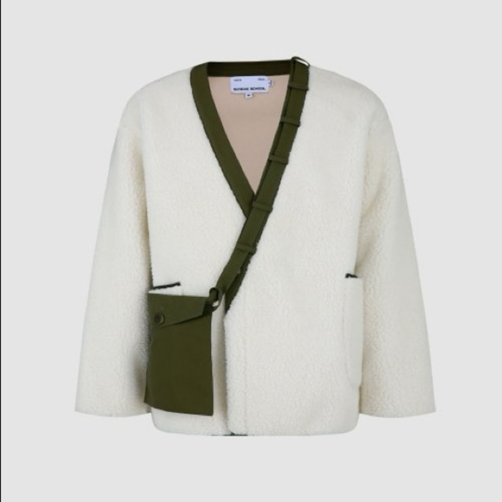 Sundae School Jeogori Messenger Bag Fleece Cardigan
M Brand New Ivory